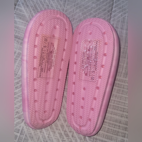 Victoria Secret Pink Cushion Slides - Picture 3 of 6